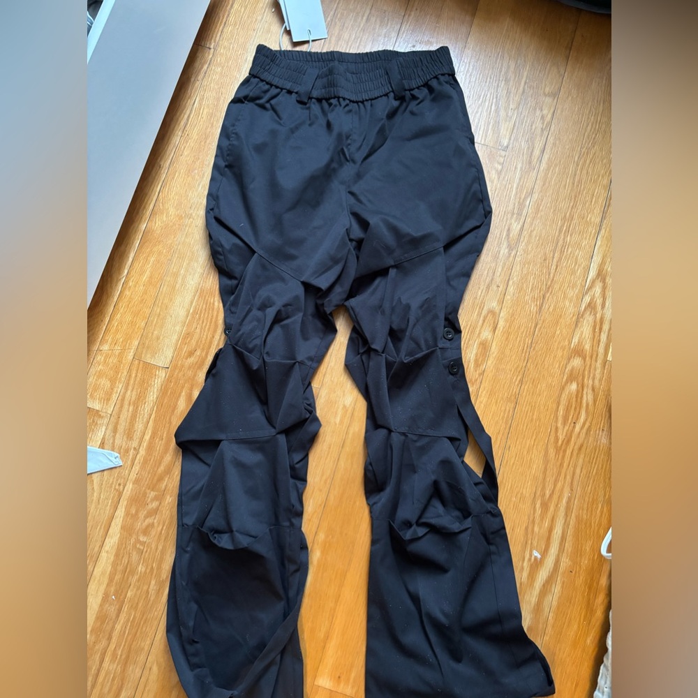 black streetwear trousers #streetwear
